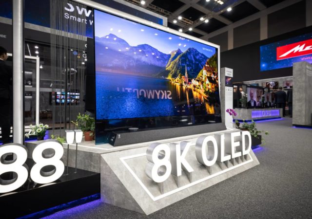 Metz 88 Zoll 8K OLED Große Visionen